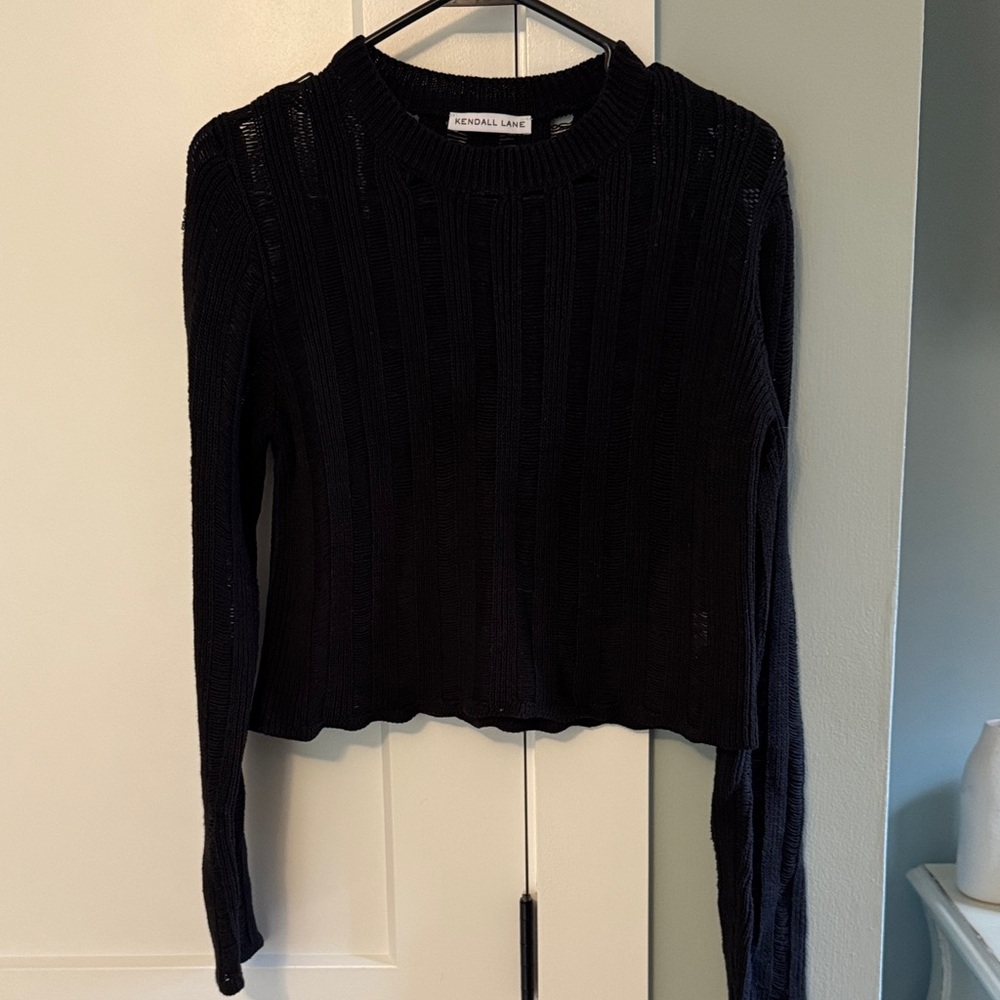 Kendall Lane Black Crew Neck Sweater